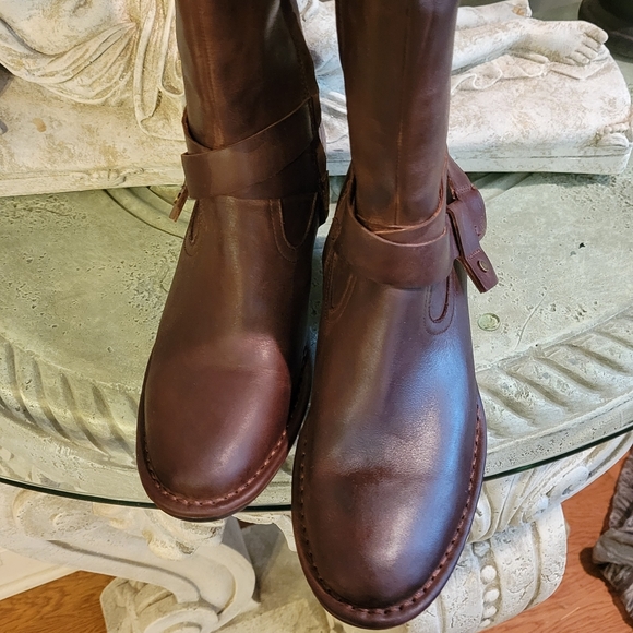 Ugg Bandara Tall Leather Boots #172 - Picture 9 of 11